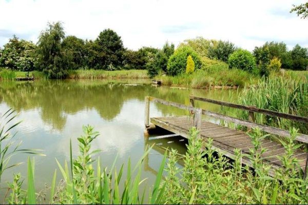 Glebe Farm apartments and lakeside lodge